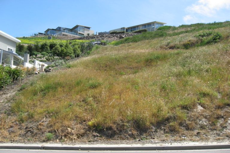 Photo of property in 17 Challenger Lane, Redcliffs, Christchurch, 8081