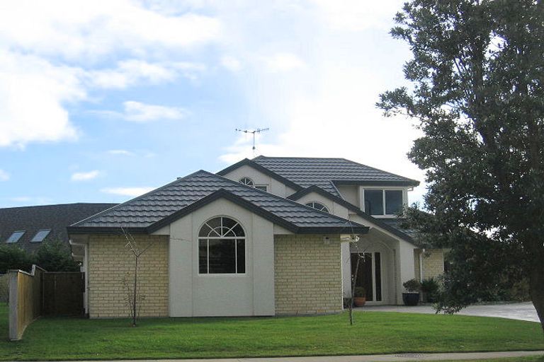 Photo of property in 138 Milne Drive, Paraparaumu, 5032