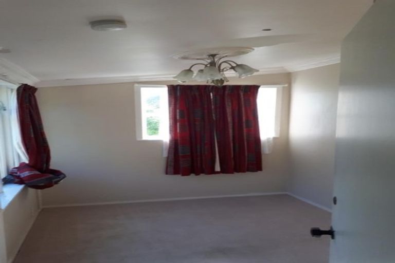 Photo of property in 115 Judd Crescent, Naenae, Lower Hutt, 5011