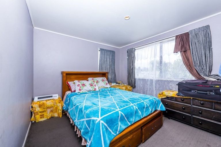 Photo of property in 8 Karepo Crescent, Ranui, Auckland, 0612
