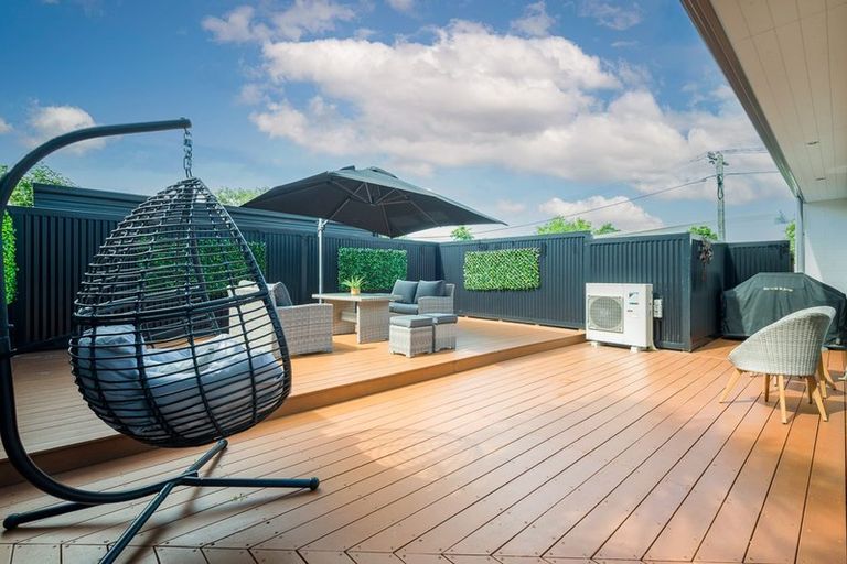 Photo of property in 27 Devon Street, Sydenham, Christchurch, 8023