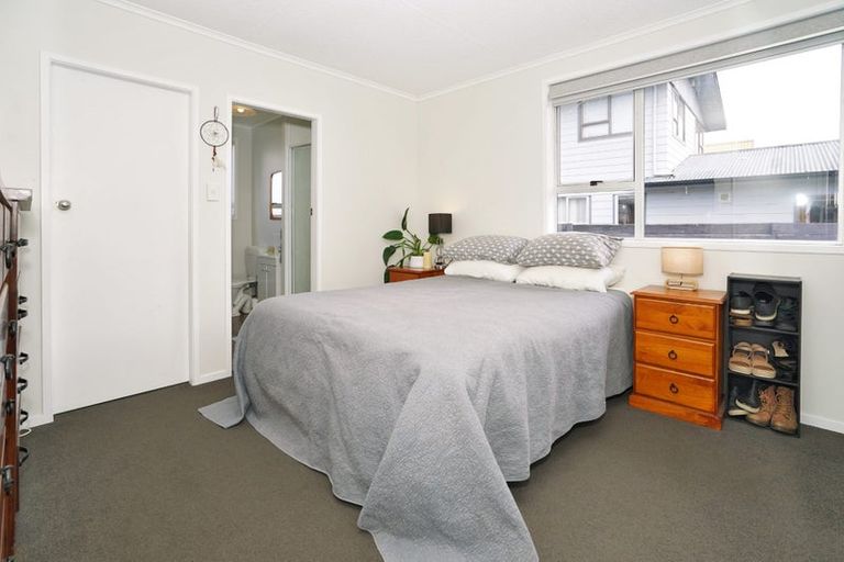 Photo of property in 93 Collins Road, Melville, Hamilton, 3206