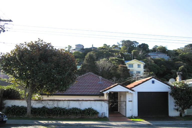 Photo of property in 16 Friend Street, Karori, Wellington, 6012