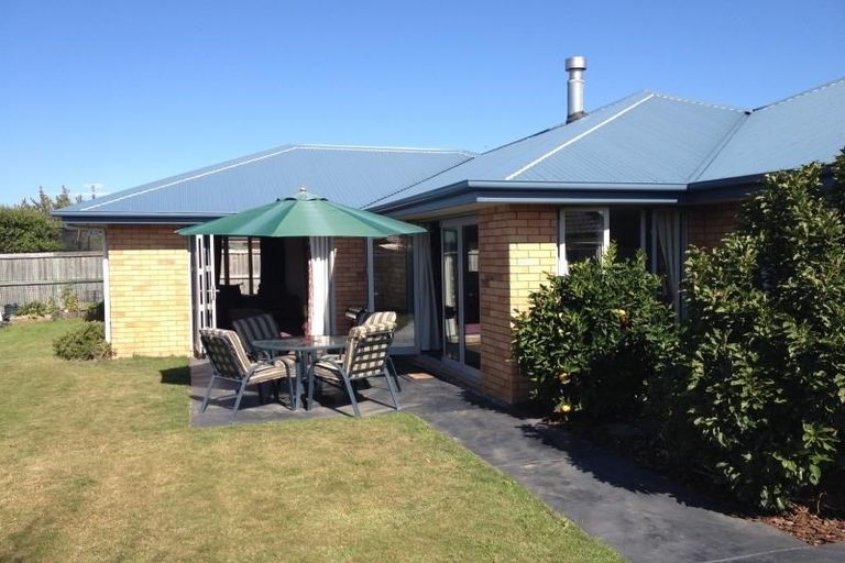 Photo of property in 9 Gillatt Gardens, Halswell, Christchurch, 8025