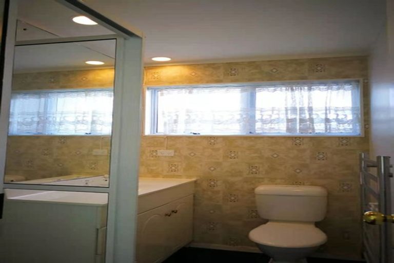 Photo of property in 11 Alicia Road, Somerville, Auckland, 2014