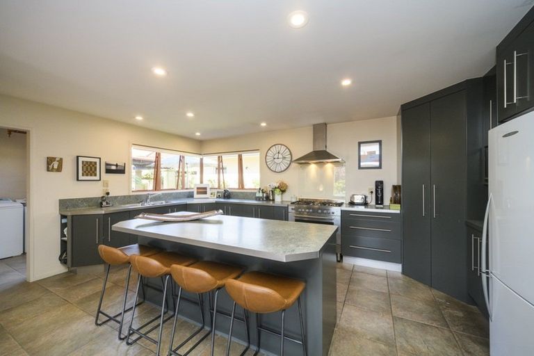 Photo of property in 17 Montgomery Terrace, Hokowhitu, Palmerston North, 4410