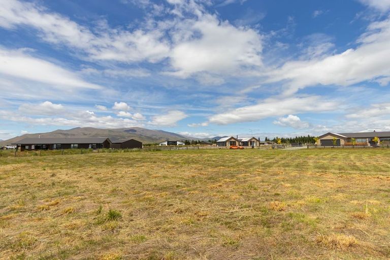 Photo of property in 8 Avlis Place, Twizel, 7901