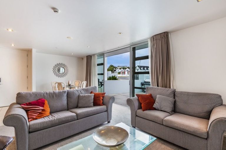 Photo of property in 7/2 Lowell Place, Waipahihi, Taupo, 3330