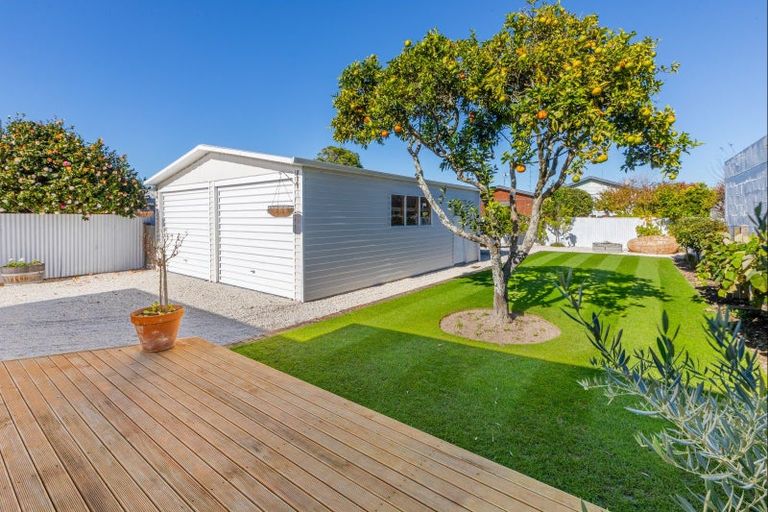 Photo of property in 22 Ellison Street, Napier South, Napier, 4110
