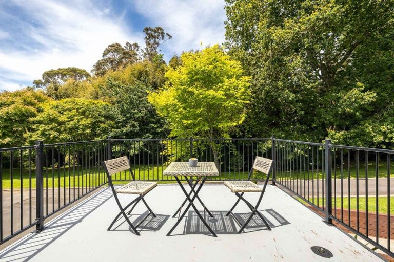 Photo of property in 5f Bromley Place, Westown, New Plymouth, 4310