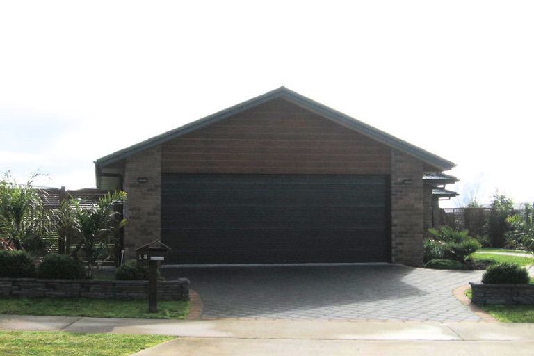 Photo of property in 13 Maccallum Court, Rototuna, Hamilton, 3210