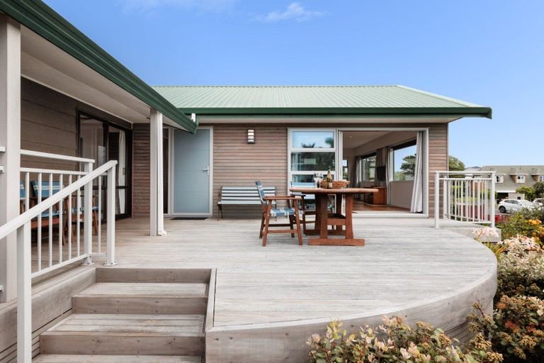 Photo of property in 32 Forrester Drive, Welcome Bay, Tauranga, 3112