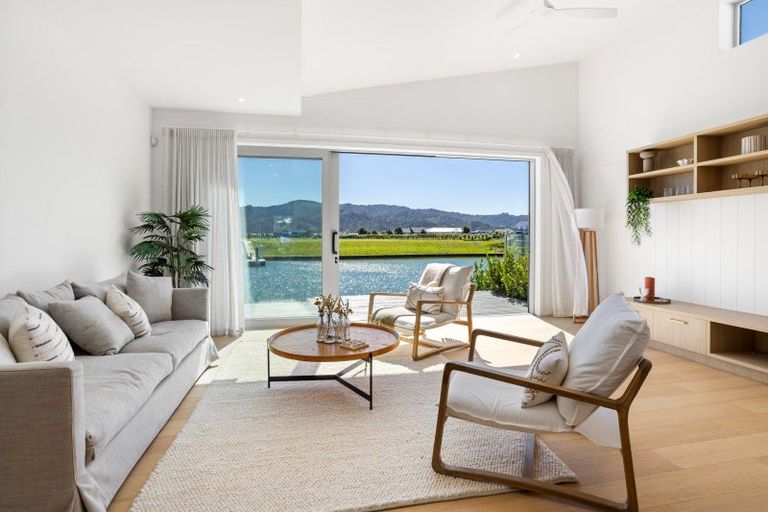 Photo of property in 16 Vanita Drive, Whitianga, 3510