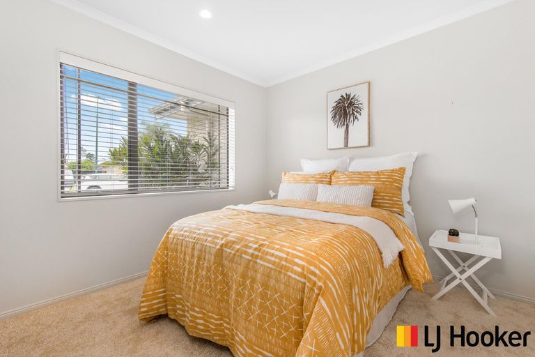 Photo of property in 3 Kimptonfields Court, Wattle Downs, Auckland, 2103