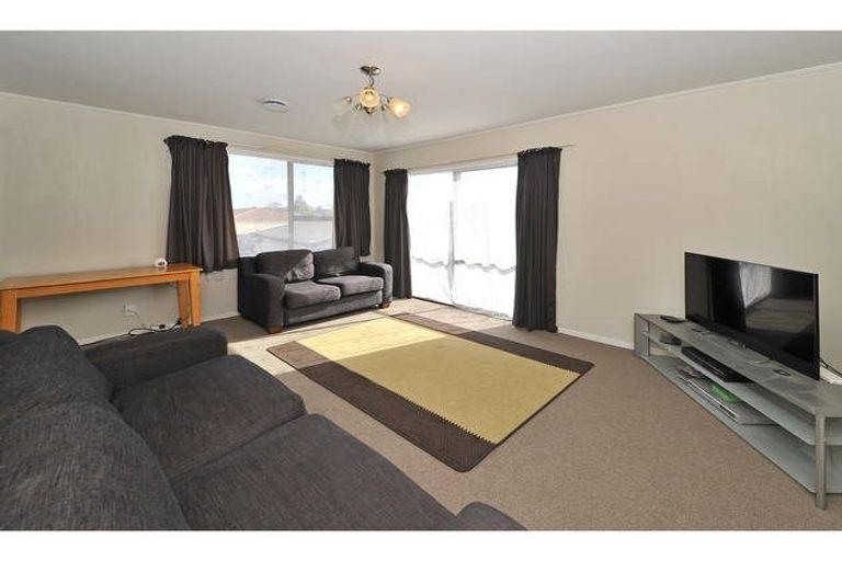 Photo of property in 5 Rako Place, Manurewa, Auckland, 2102