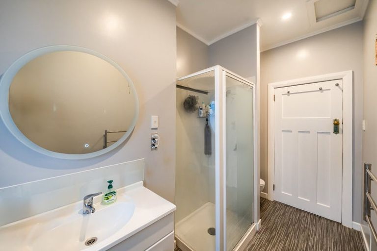 Photo of property in 26 Queens Drive, Kilbirnie, Wellington, 6022