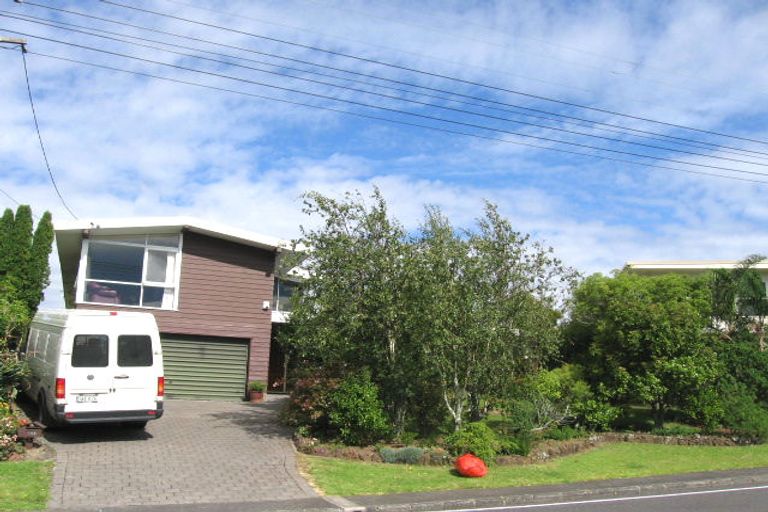 Photo of property in 108 Sylvan Avenue, Northcote, Auckland, 0627