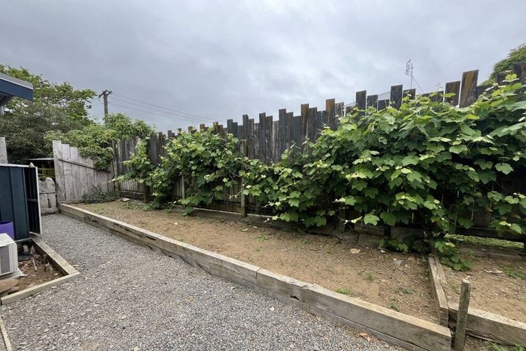 Photo of property in 56b Parsons Street, Frankleigh Park, New Plymouth, 4310