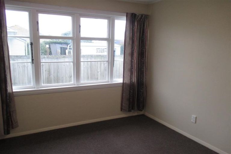 Photo of property in 2a Dickson Crescent, Hornby, Christchurch, 8042