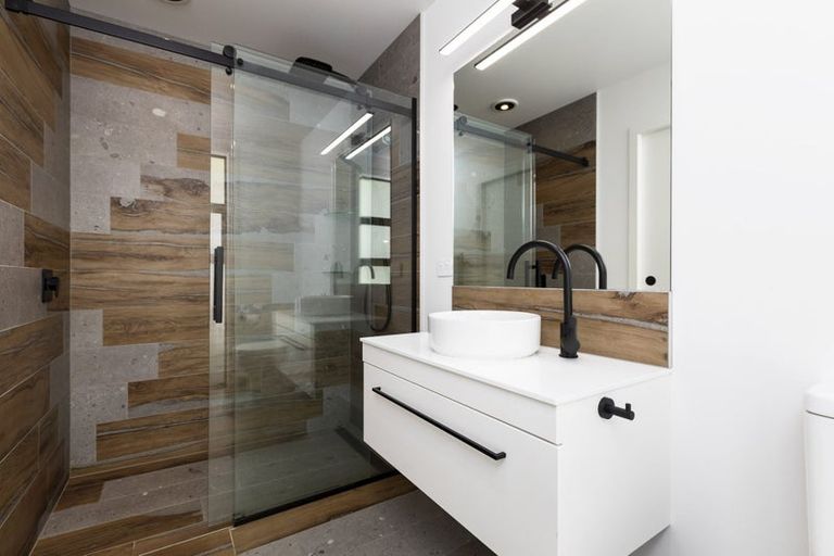 Photo of property in 8 Orite Drive, Welbourn, New Plymouth, 4310