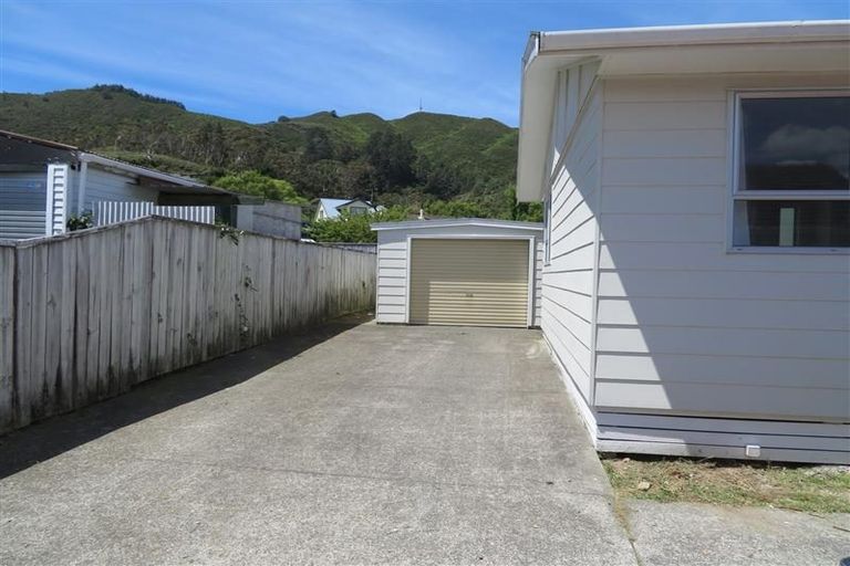 Photo of property in 1/103 Wilkie Crescent, Naenae, Lower Hutt, 5011