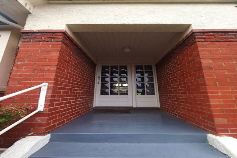 Photo of property in 64 Middleton Road, Kew, Dunedin, 9012