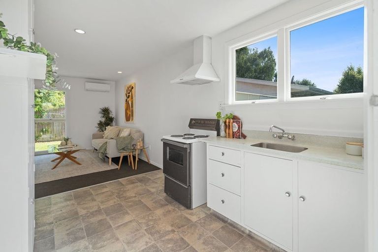 Photo of property in 2/28 Elizabeth Street, Riccarton, Christchurch, 8041