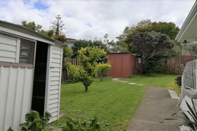 Photo of property in 2/12 Meadway, Sunnyhills, Auckland, 2010