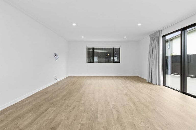 Photo of property in 8 Ada Close, Cambridge, 3434