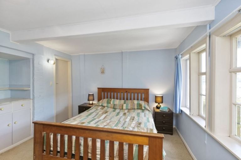 Photo of property in 40 Tiber Street, Island Bay, Wellington, 6023