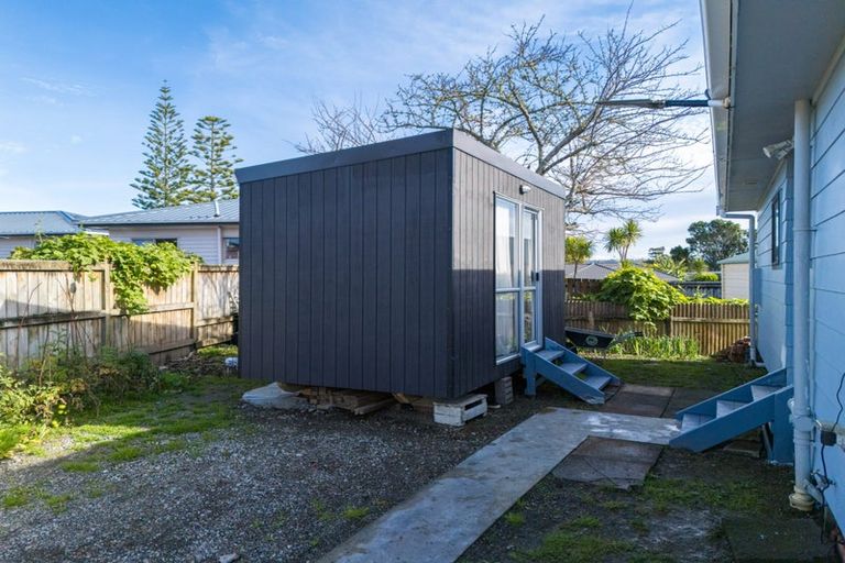 Photo of property in 1/31 Pomaria Road, Henderson, Auckland, 0610