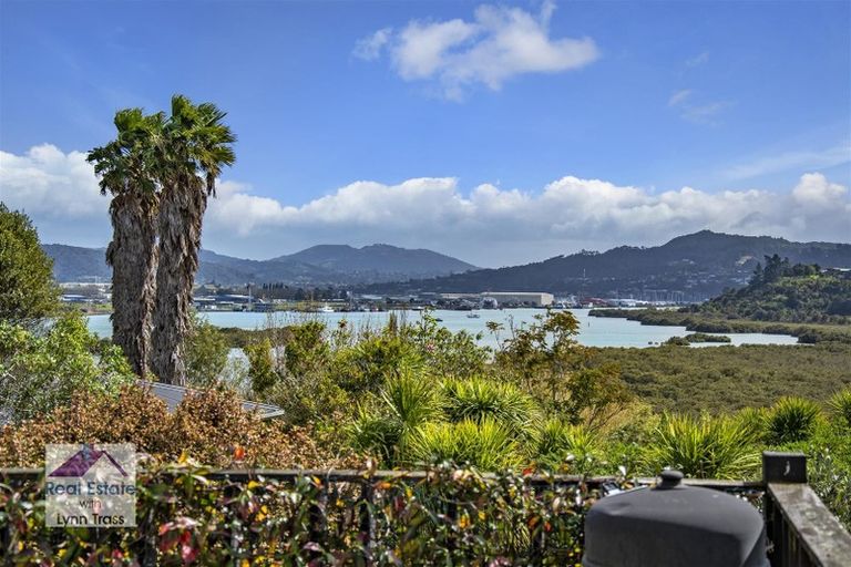 Photo of property in 51 Pah Road, Onerahi, Whangarei, 0110