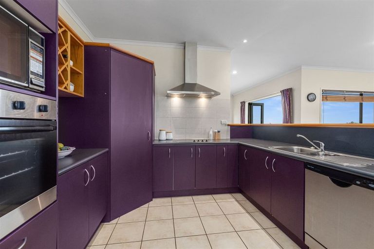 Photo of property in 34 Terry Smyth Drive, Kumeu, 0892