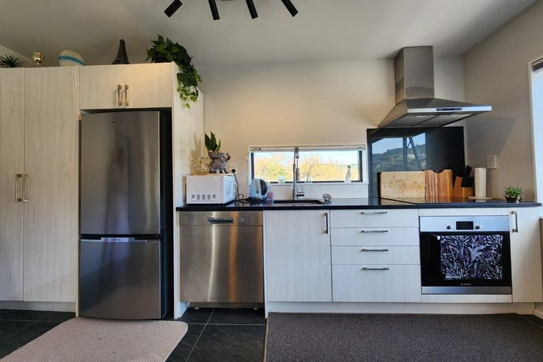 Photo of property in 4/232 Main Road, Tawa, Wellington, 5028