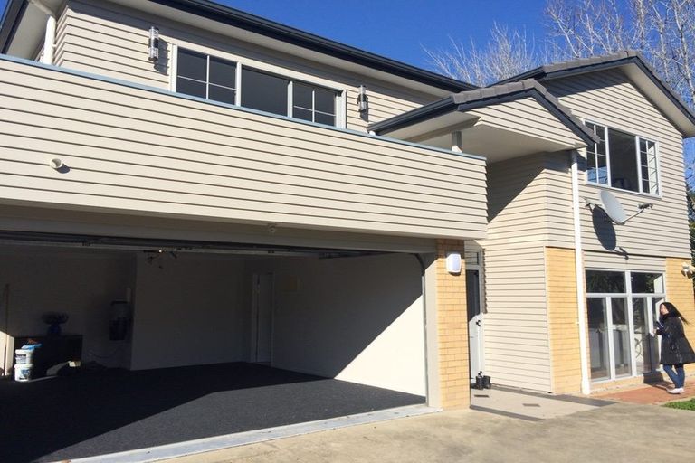 Photo of property in 231a Lake Road, Belmont, Auckland, 0622