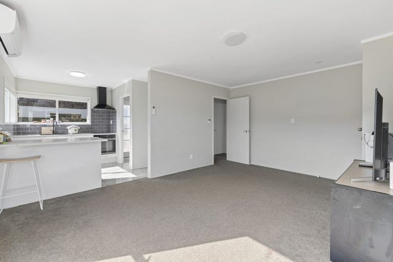 Photo of property in 1/3 Sentosa Place, Clover Park, Auckland, 2019