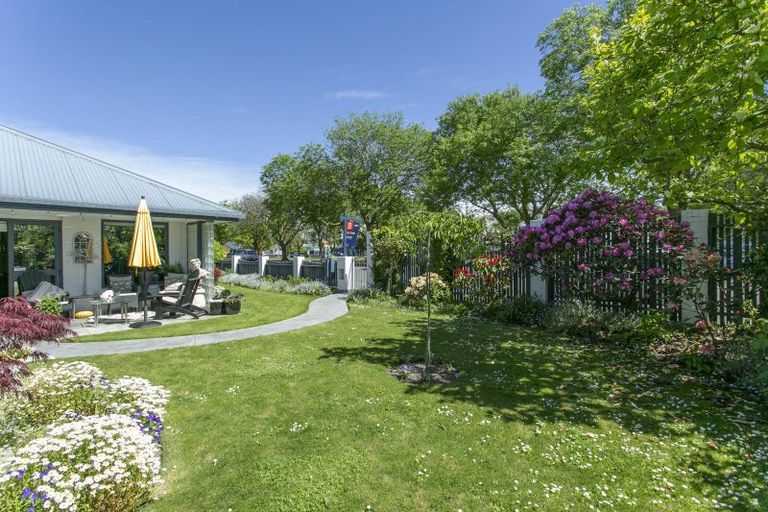 Photo of property in 21 Mona Square, Ashburton, 7700