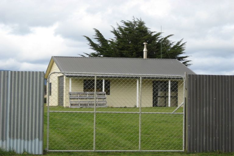 Photo of property in 16 Sarah Street, Waikawa Beach, Manakau, 5573