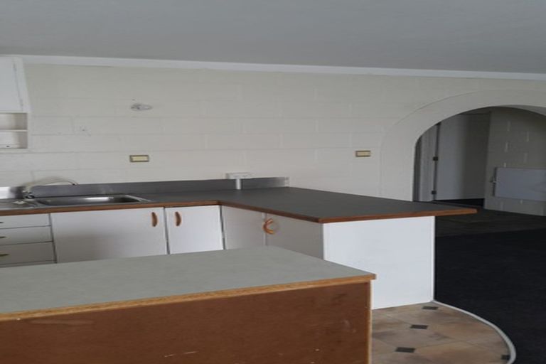 Photo of property in 14 Tatyana Place, Massey, Auckland, 0614