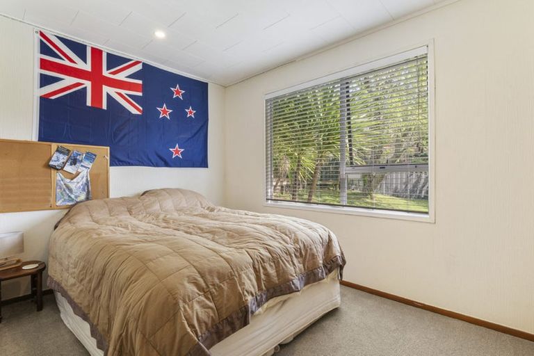 Photo of property in 31 Contessa Drive, Glenfield, Auckland, 0629