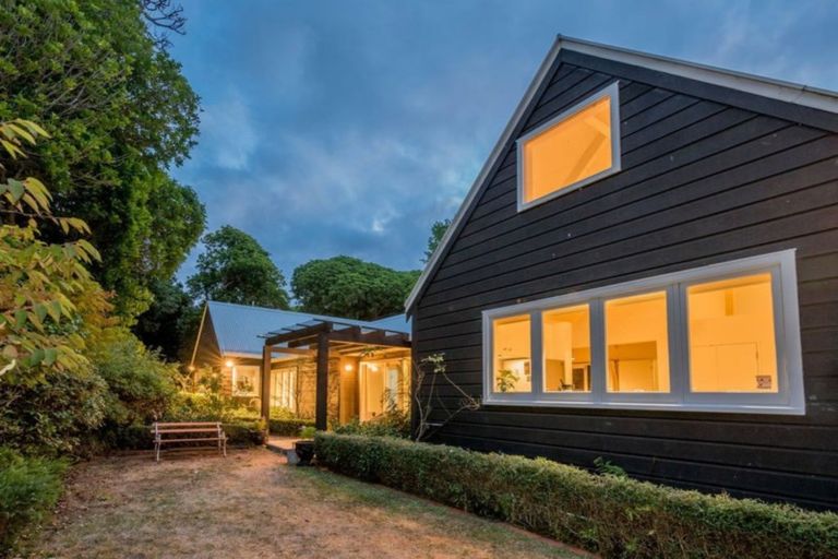 Photo of property in 11 River Glade, Waikanae, 5036