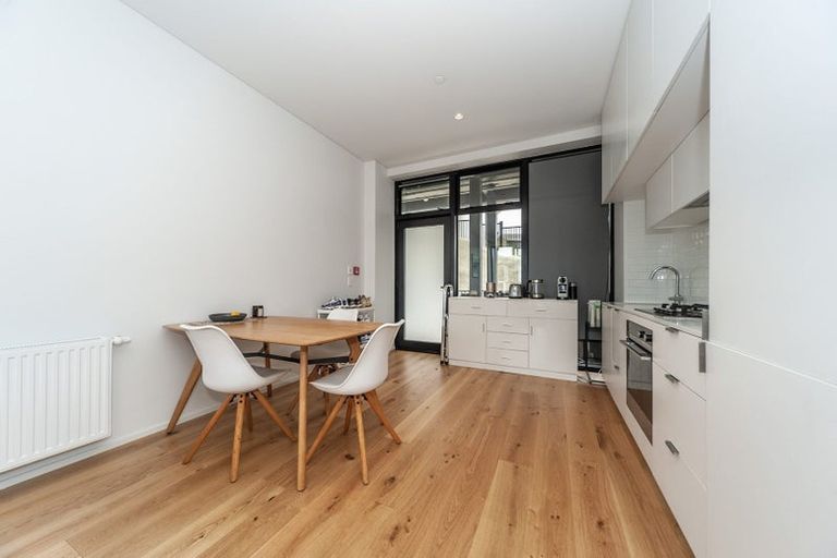 Photo of property in 104/11 Jean Caldwell Way, Island Bay, 6023