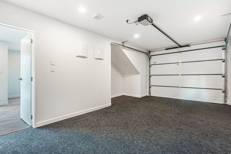 Photo of property in 20a Seine Road, Forrest Hill, Auckland, 0620