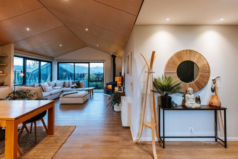 Photo of property in Northlake, 8 Linnburn Road, Wanaka, 9305