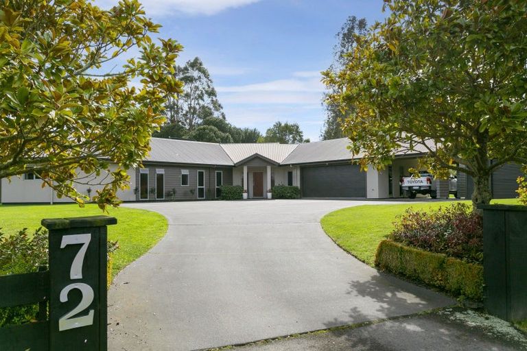 Photo of property in 72 Dalmore Way, Acacia Bay, Taupo, 3385