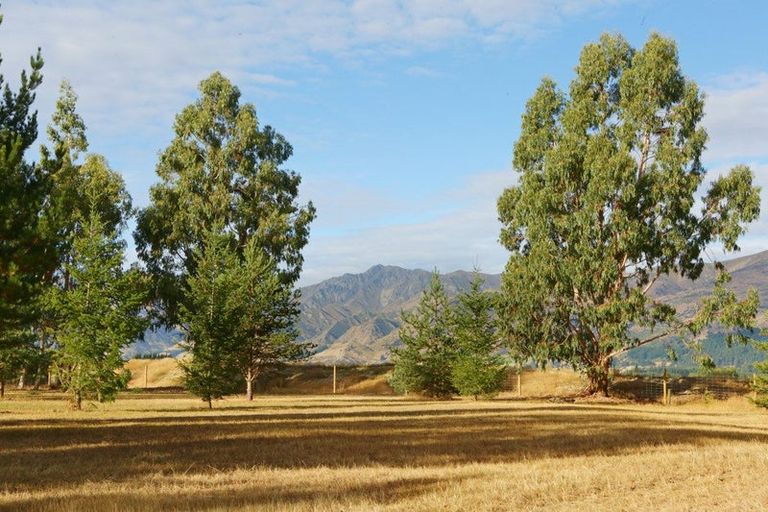 Photo of property in 65 Butterfield Road, Hawea Flat, 9382