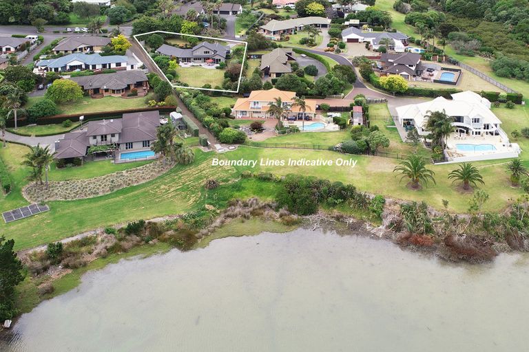 Photo of property in 27 Bayview Drive, Waiuku, 2123