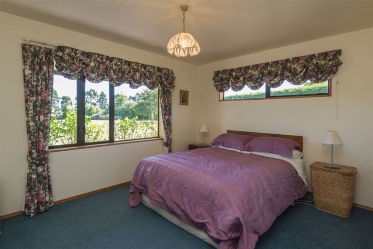 Photo of property in 301 School Road, West Eyreton, Rangiora, 7475