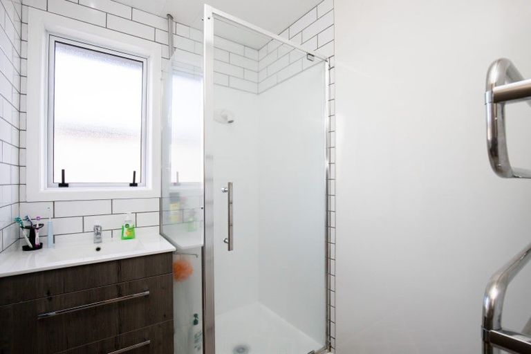 Photo of property in 9 Ponui Avenue, Kerepehi, Paeroa, 3671