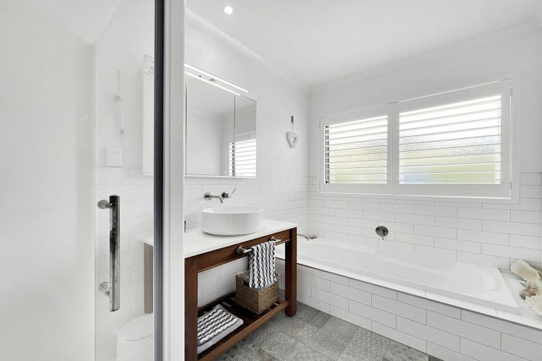 Photo of property in 313b-c State Highway 35, Tirohanga, Opotiki, 3197